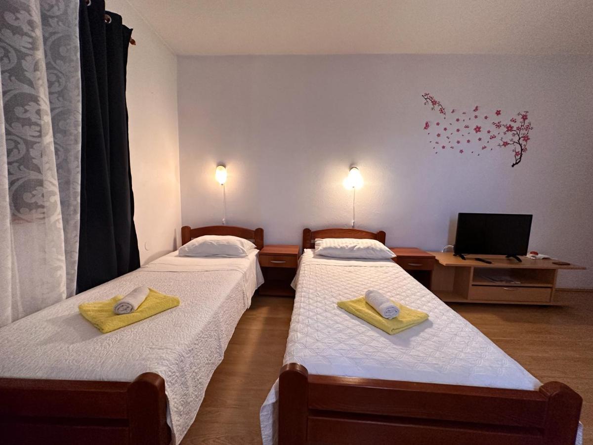 Apartment Lucija Zadar Bagian luar foto