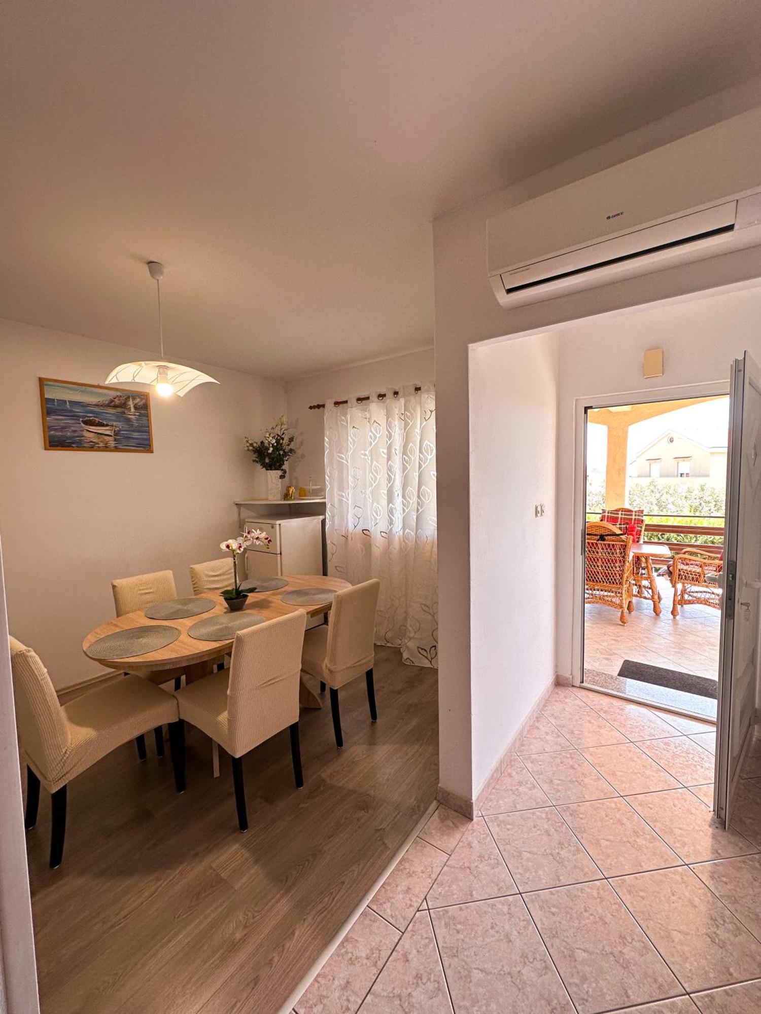 Apartment Lucija Zadar Bagian luar foto